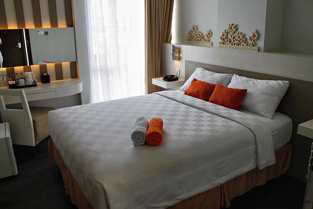 The Edelweiss Hotel Γιογκιακάρτα Εξωτερικό φωτογραφία