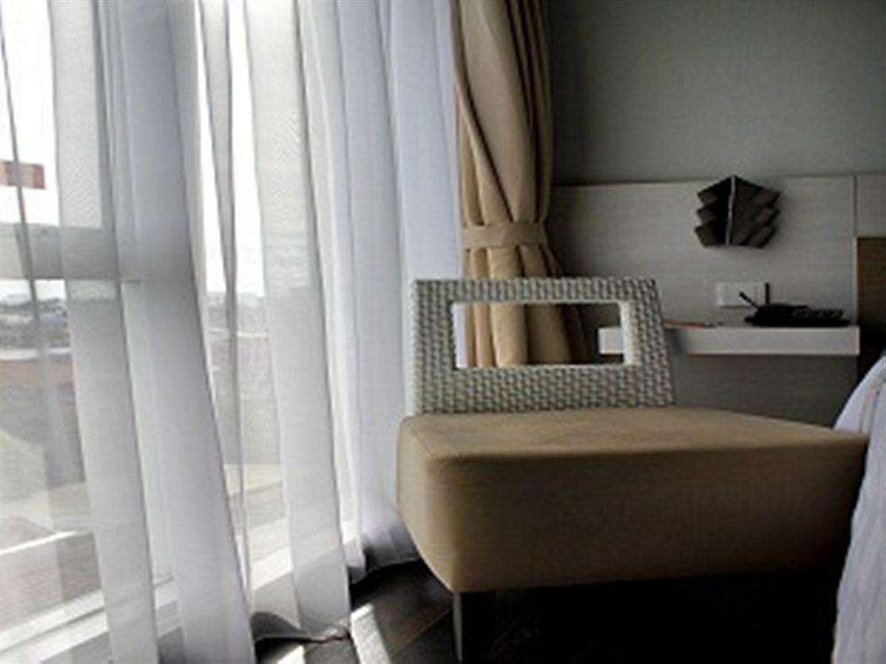 The Edelweiss Hotel Γιογκιακάρτα Εξωτερικό φωτογραφία